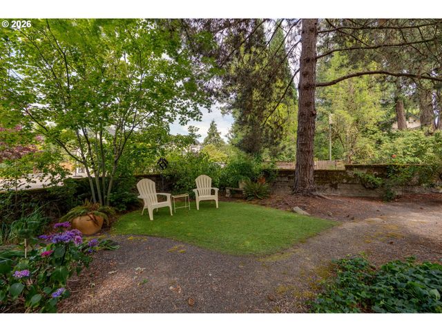 1081 Nw BAKER CREST Ct, Mc Minnville, OR 97128