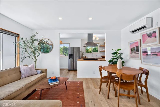 2135 Bellevue 12, Los Angeles, CA 90026