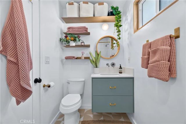 2135 Bellevue 12, Los Angeles, CA 90026