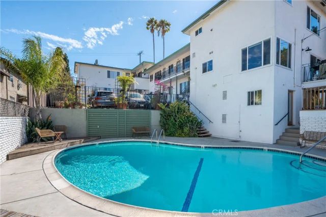 2135 Bellevue 12, Los Angeles, CA 90026