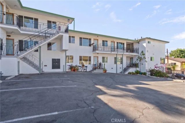 2135 Bellevue 12, Los Angeles, CA 90026