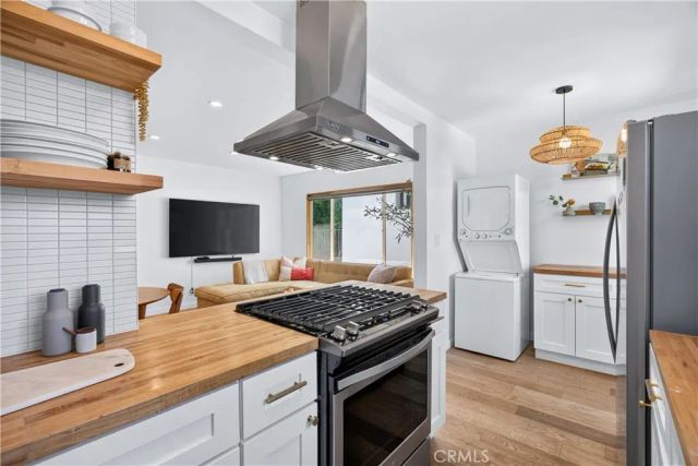 2135 Bellevue 12, Los Angeles, CA 90026