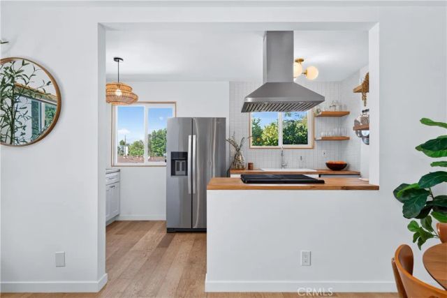 2135 Bellevue 12, Los Angeles, CA 90026