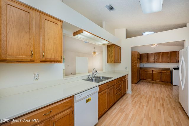 1527 Frontier Drive, Melbourne, FL 32940