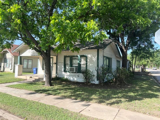 1801 6th Street, Brownwood, TX 76801