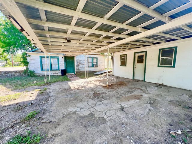 1801 6th Street, Brownwood, TX 76801