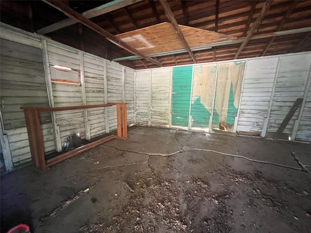 1801 6th Street, Brownwood, TX 76801