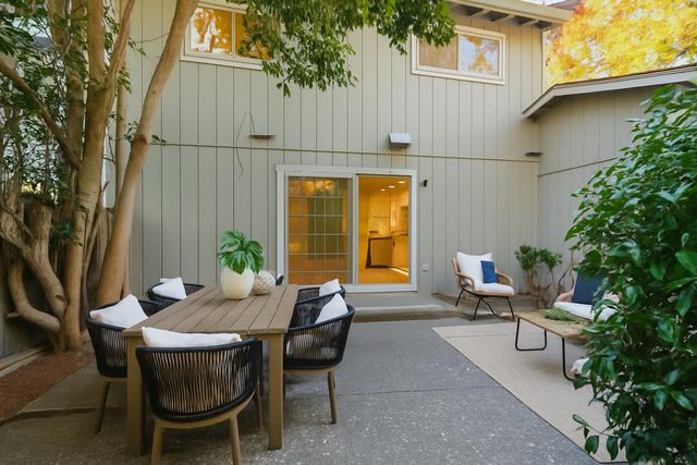 1542 Canna Court, Mountain View, CA 94043