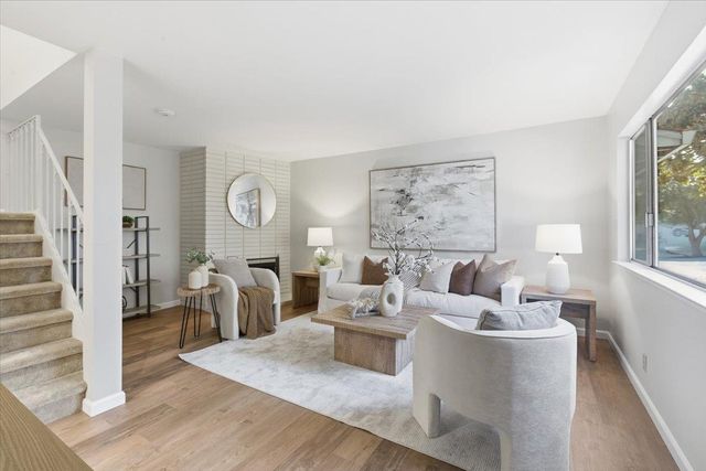 1542 Canna Court, Mountain View, CA 94043