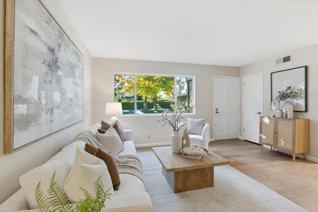 1542 Canna Court, Mountain View, CA 94043