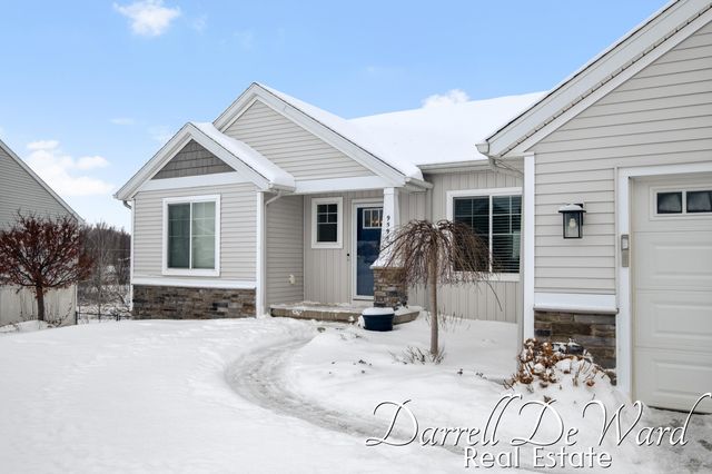 9595 Scotsmoor Court Se, Caledonia Twp, MI 49316