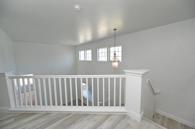 878 N Ash Avenue, Clovis, CA 93611