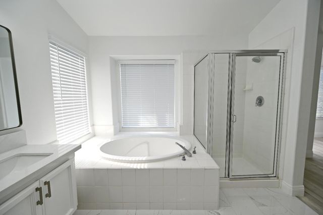 878 N Ash Avenue, Clovis, CA 93611