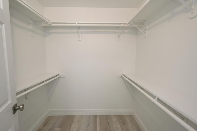 878 N Ash Avenue, Clovis, CA 93611