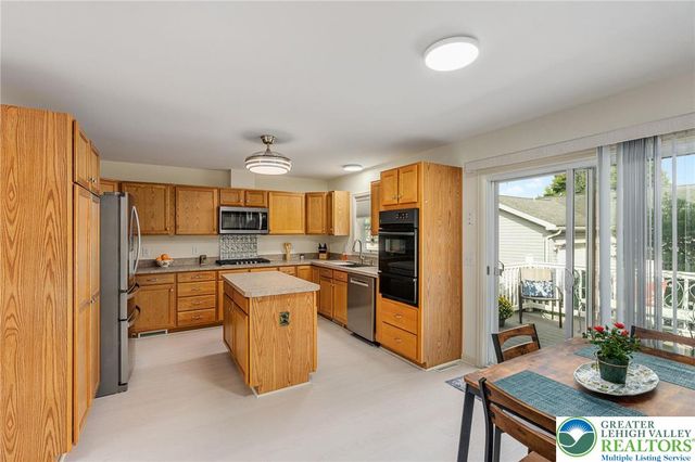 677 Biltmore Avenue, Easton, PA 18040