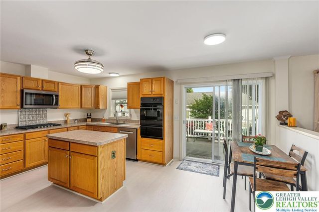 677 Biltmore Avenue, Easton, PA 18040