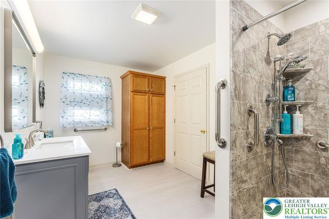 677 Biltmore Avenue, Easton, PA 18040
