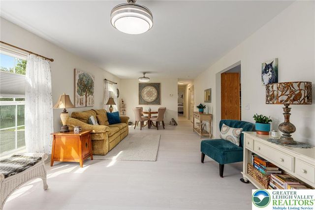 677 Biltmore Avenue, Easton, PA 18040