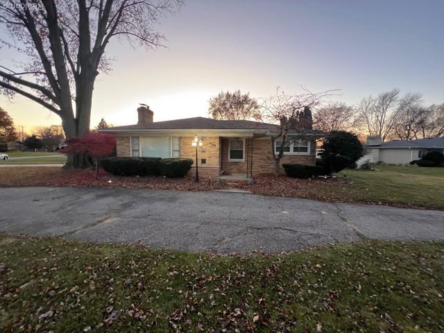 18941 Alpha Court, Clinton Charter Township, MI 48036