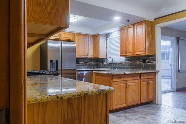 18941 Alpha Court, Clinton Charter Township, MI 48036