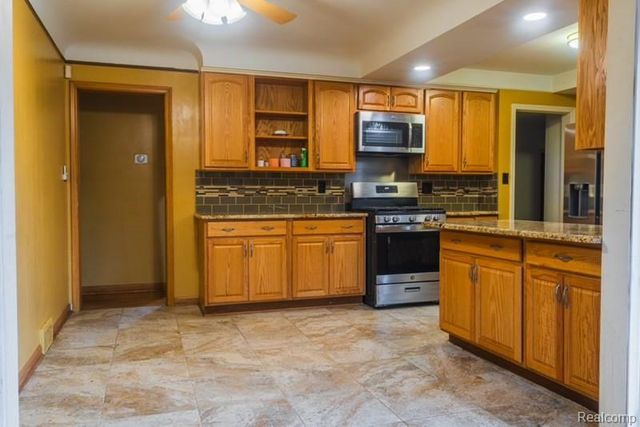 18941 Alpha Court, Clinton Charter Township, MI 48036