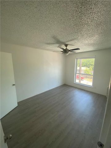 2401 Manor RD 207, Austin, TX 78722