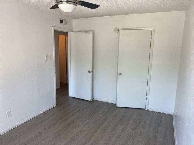 2401 Manor RD 207, Austin, TX 78722
