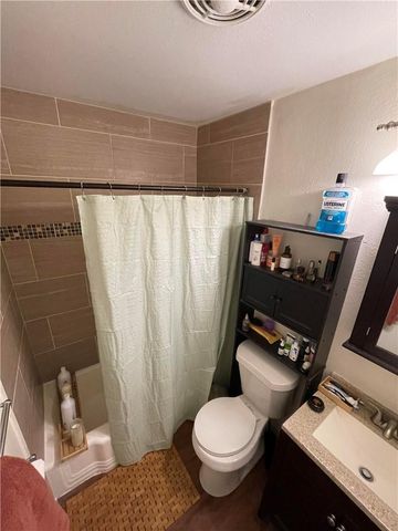 2401 Manor RD 207, Austin, TX 78722
