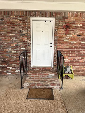 131 Cloverdale Boulevard, Searcy, AR 72143