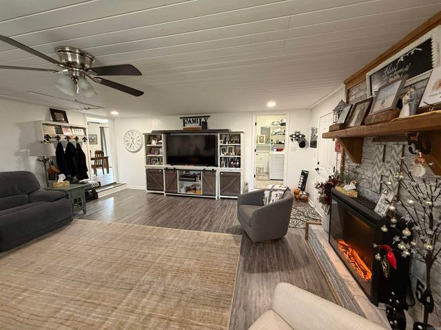 131 Cloverdale Boulevard, Searcy, AR 72143