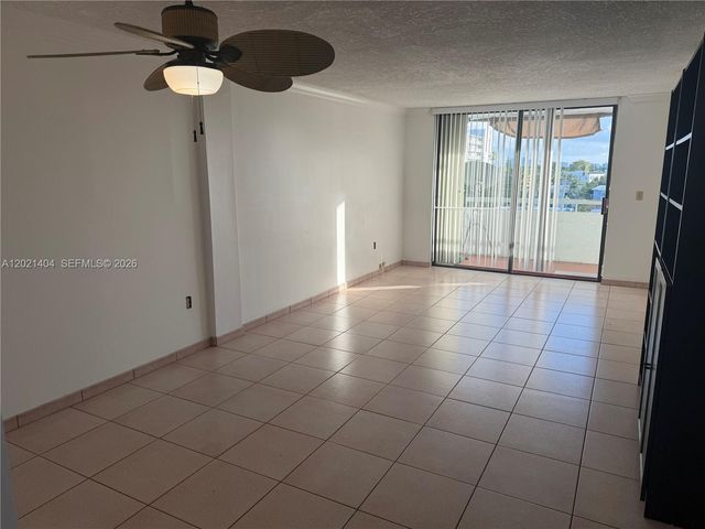 7300 Wayne Ave 514, Miami Beach, FL 33141