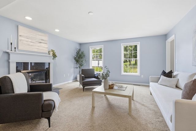 139 Autumn Rd, Dracut, MA 01826