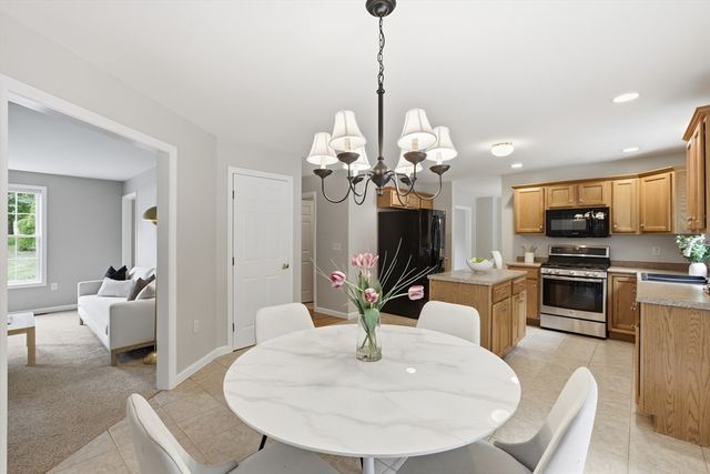 139 Autumn Rd, Dracut, MA 01826