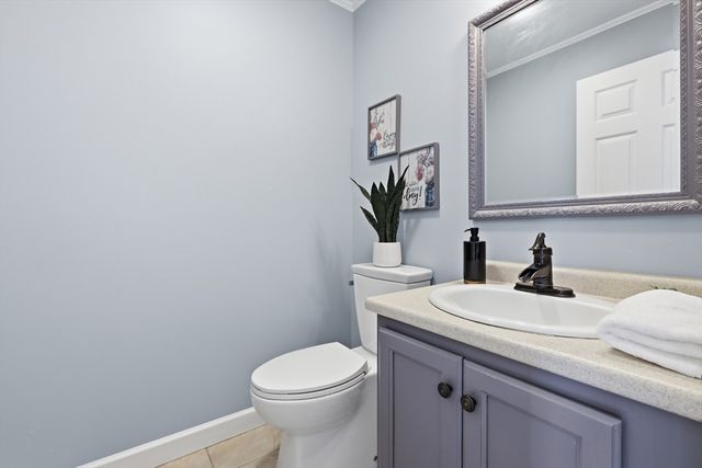139 Autumn Rd, Dracut, MA 01826