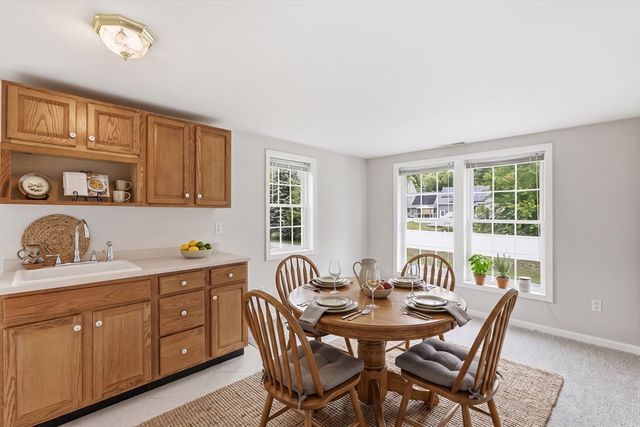 139 Autumn Rd, Dracut, MA 01826