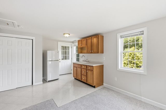 139 Autumn Rd, Dracut, MA 01826