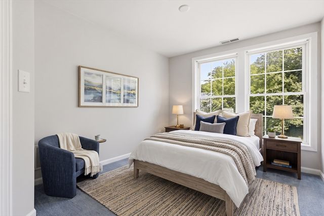 139 Autumn Rd, Dracut, MA 01826
