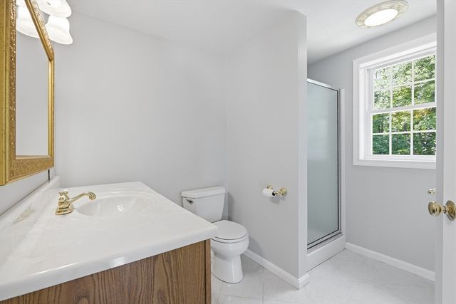 139 Autumn Rd, Dracut, MA 01826