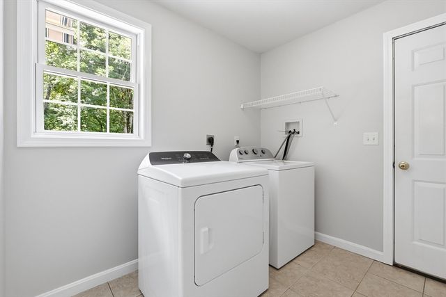 139 Autumn Rd, Dracut, MA 01826