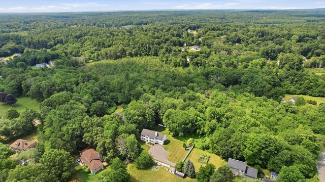 139 Autumn Rd, Dracut, MA 01826