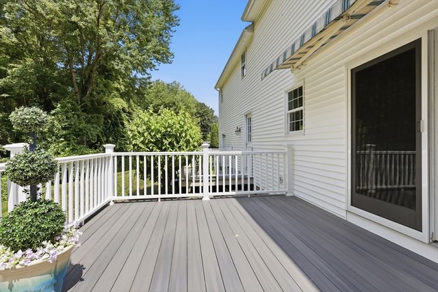 139 Autumn Rd, Dracut, MA 01826