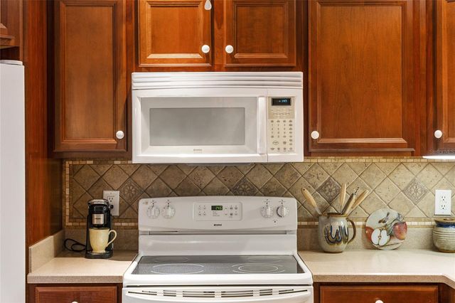 98 MOCKINGBIRD LANE, Eustis, FL 32726