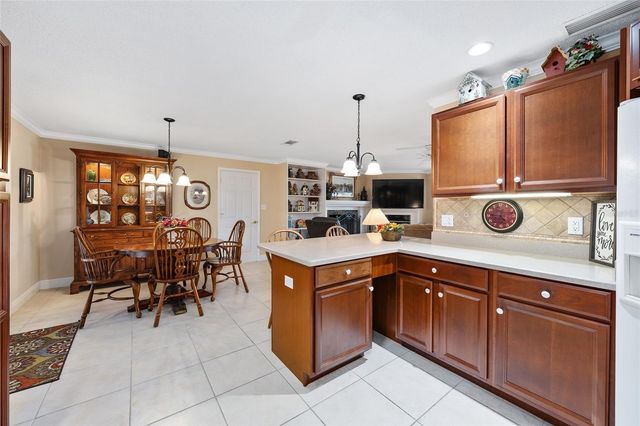 98 MOCKINGBIRD LANE, Eustis, FL 32726