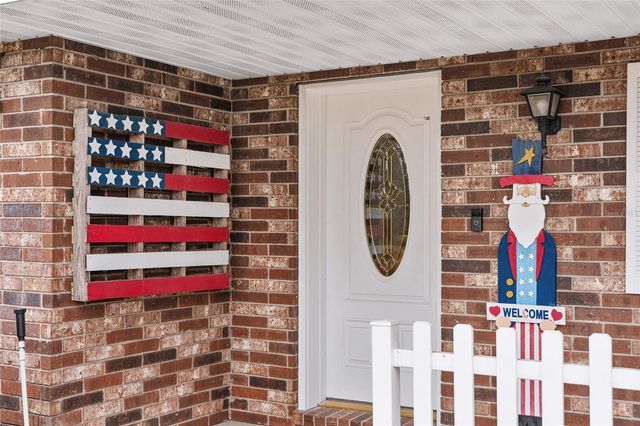 98 MOCKINGBIRD LANE, Eustis, FL 32726