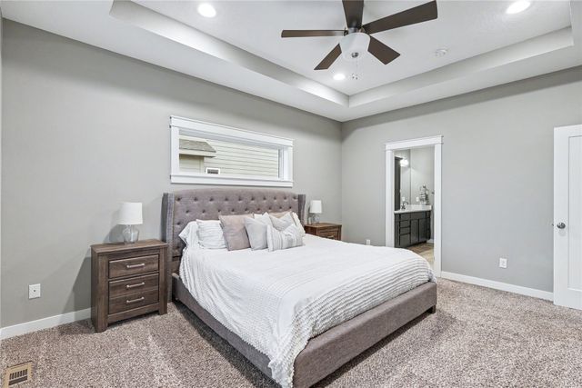 1210 49th Street NE, Ankeny, IA 50021