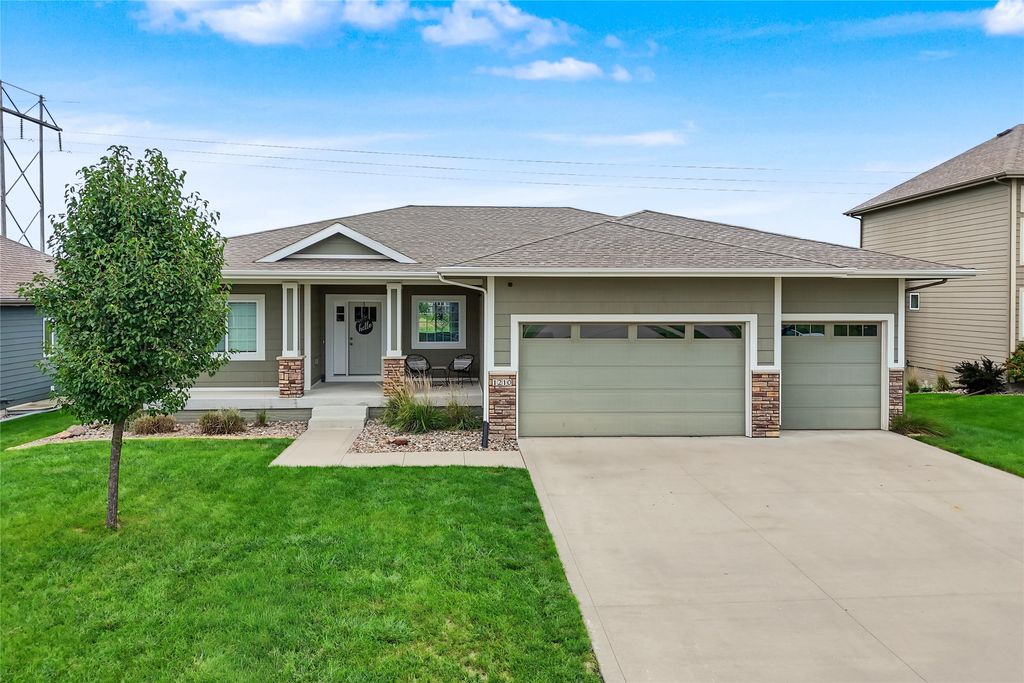 1210 49th Street NE, Ankeny, IA 50021