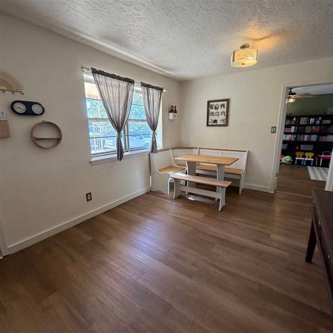 221 W Kansas St, Walters, OK 73572