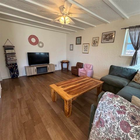 221 W Kansas St, Walters, OK 73572