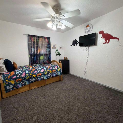 221 W Kansas St, Walters, OK 73572