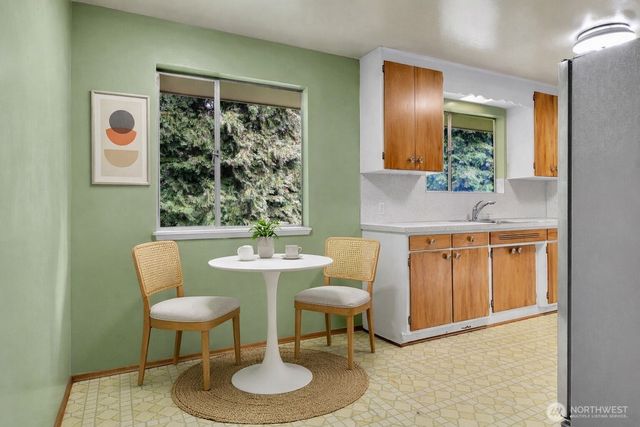 16003 5th Avenue NE, Shoreline, WA 98155